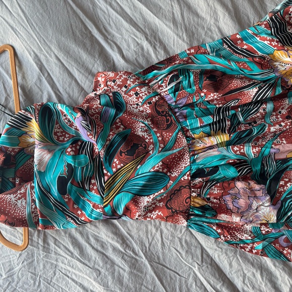 THE WHITE LOTUS MATTE SILK HALTER MAXI DRESS - Picture 8 of 10